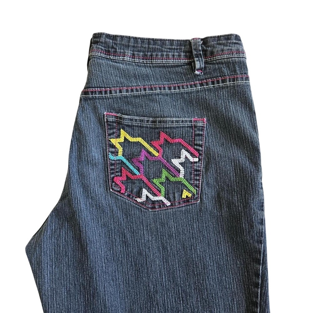 Vintage 90's embroidered denim capri pants / 10 Brighton Blues